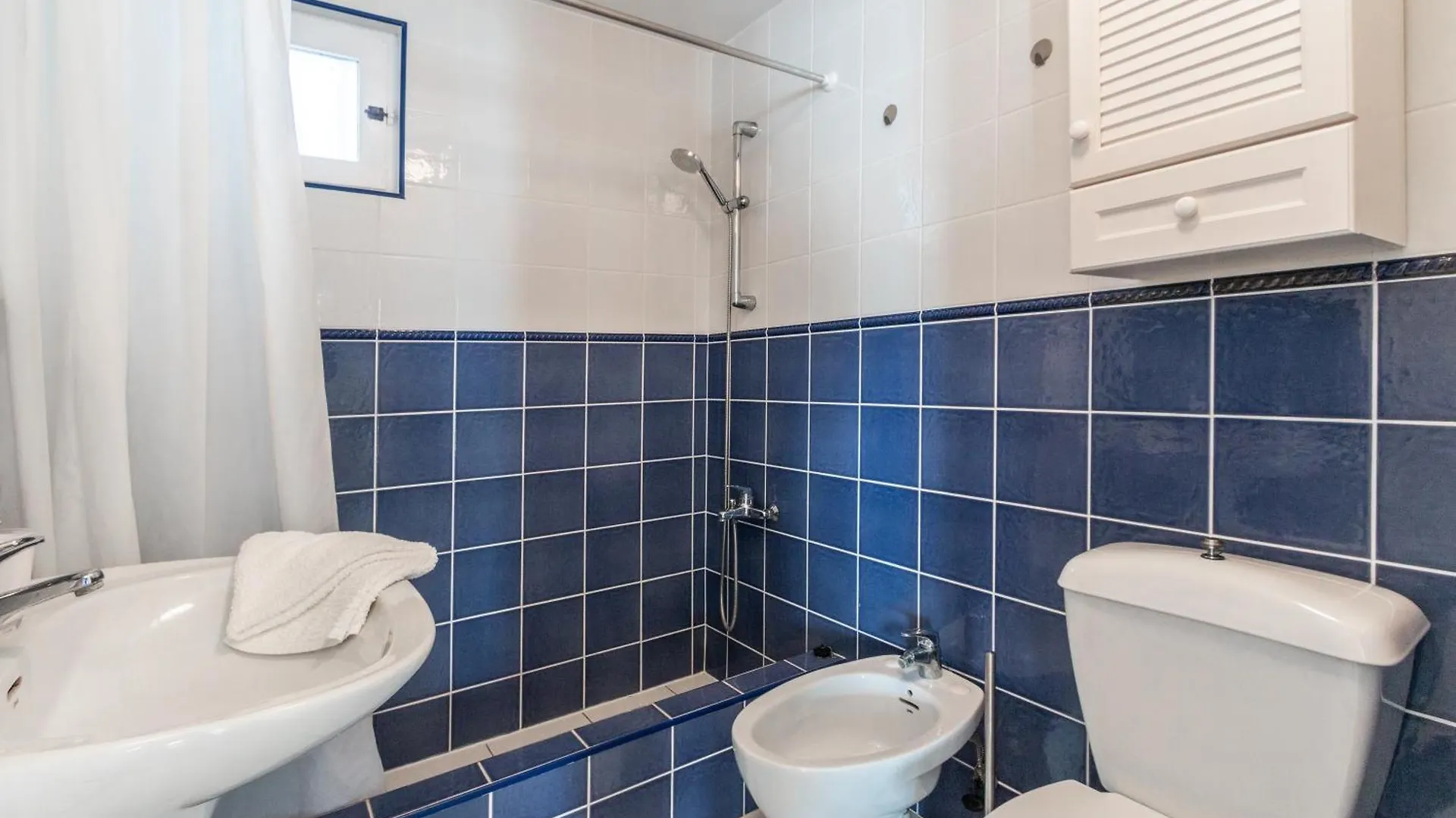 Close To The Beach, 5 Minutes Walk San Luis de Sabinillas Apartment